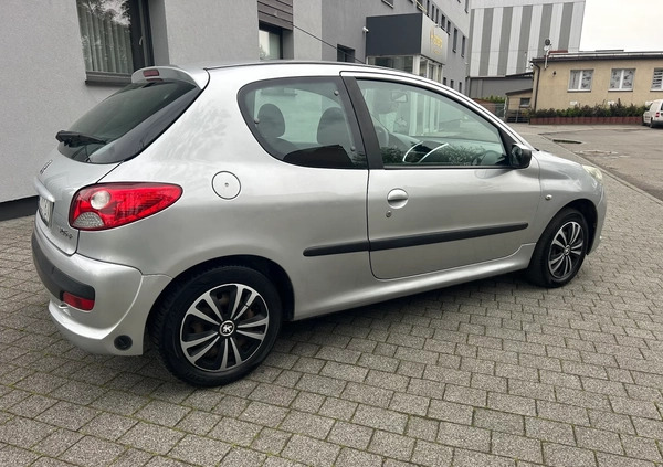 Peugeot 206 cena 9999 przebieg: 170000, rok produkcji 2010 z Kalisz małe 106